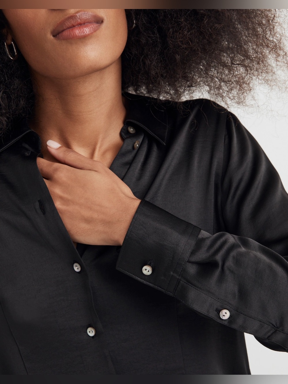 Madewell Darted Button Up Shirt in Satin - Picture 3 of 9